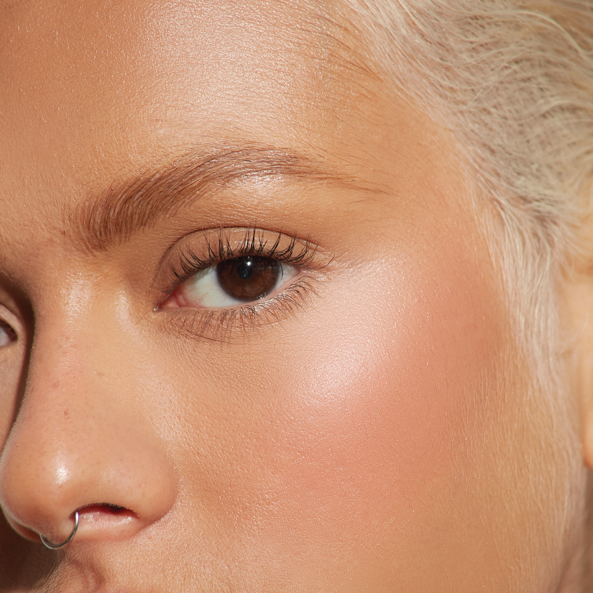 #color_blonde